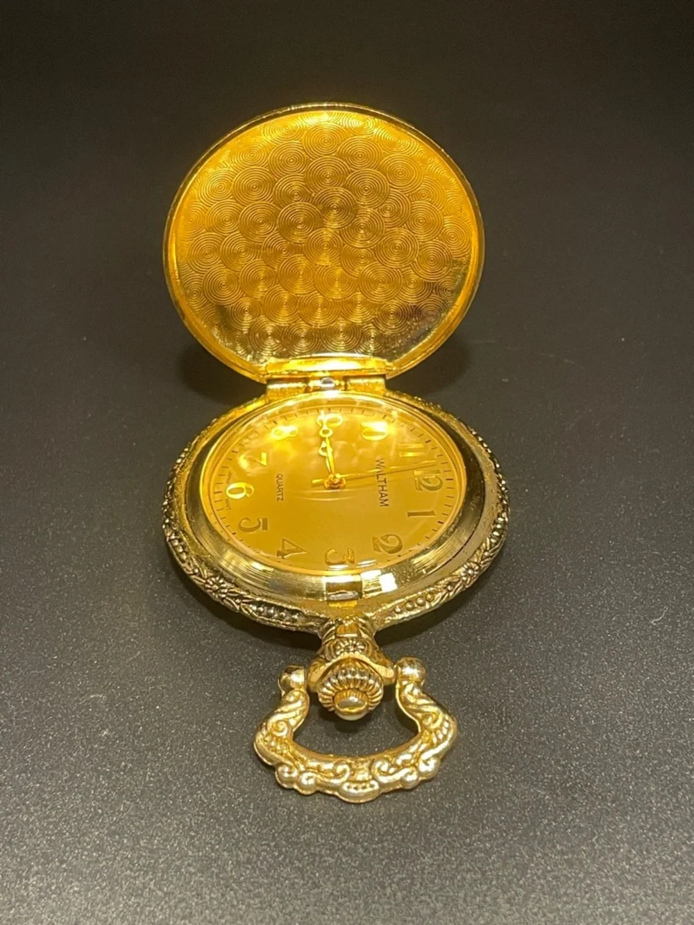 Vintage Waltham Quartz 